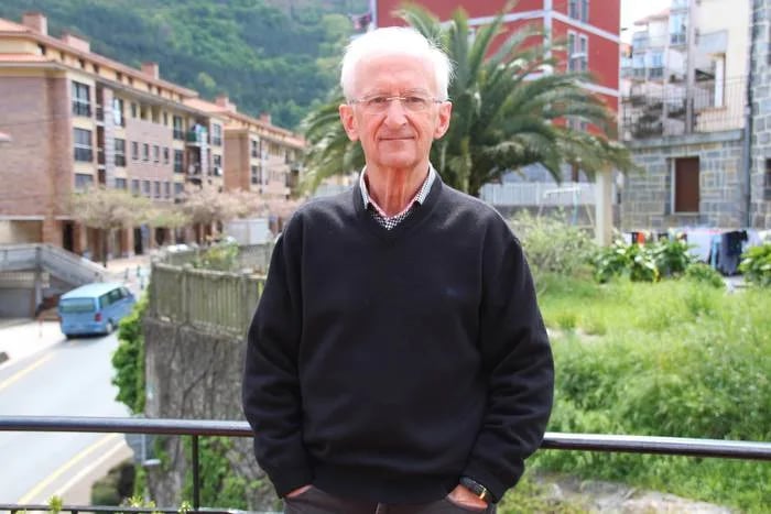 Portrait of Xalbador Garmendia (1932–2018) – memorial page