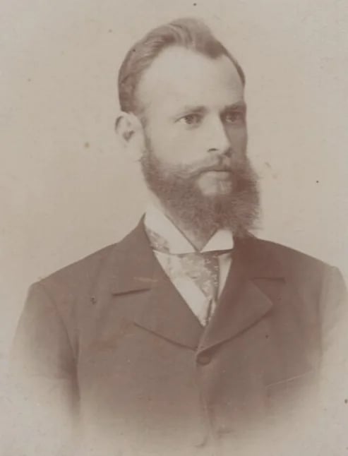 Portrait of Velko Dumev (1869–1945) – memorial page