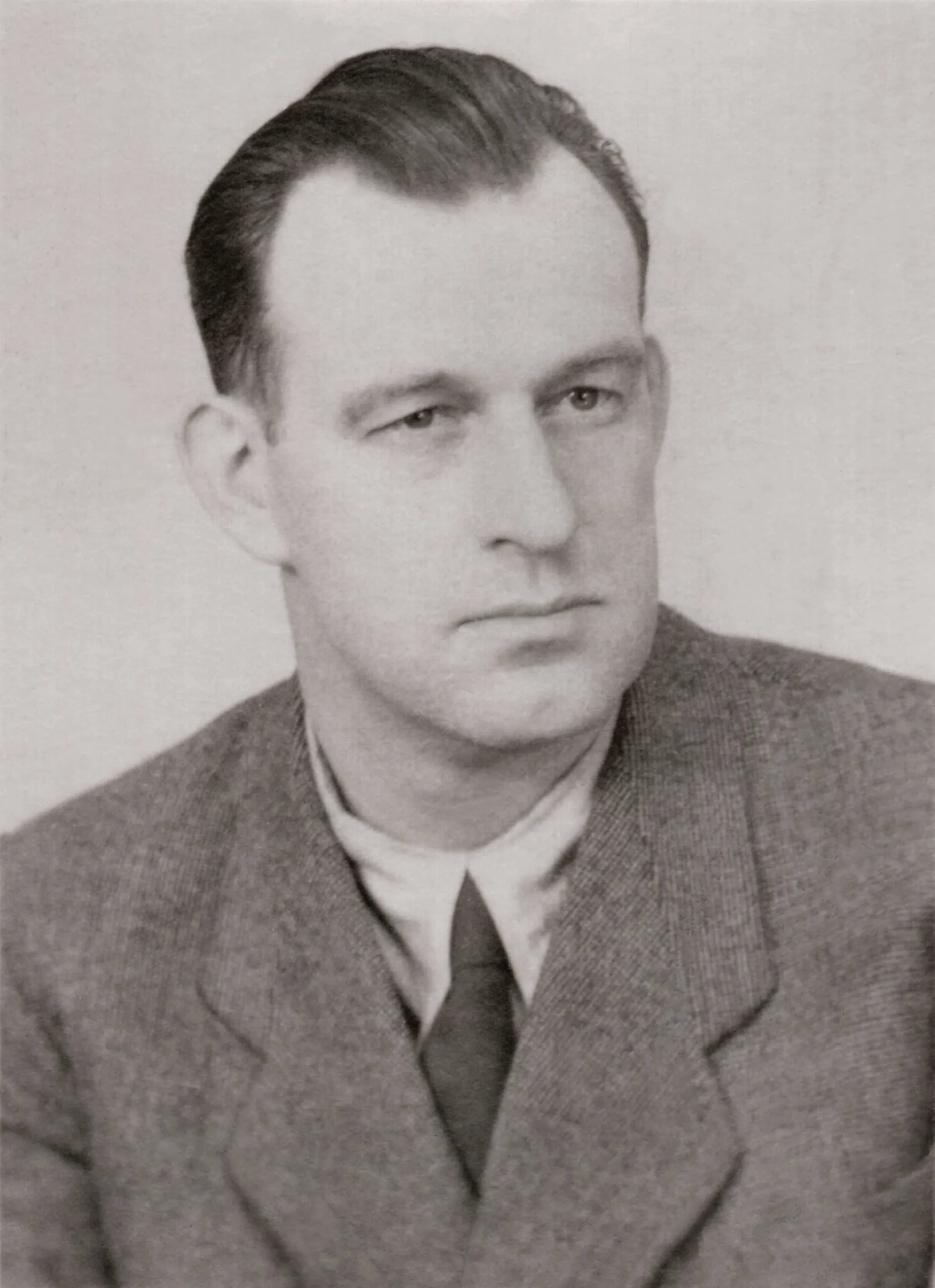 Portrait of Henryk Kotowski (1909–1981) – memorial page