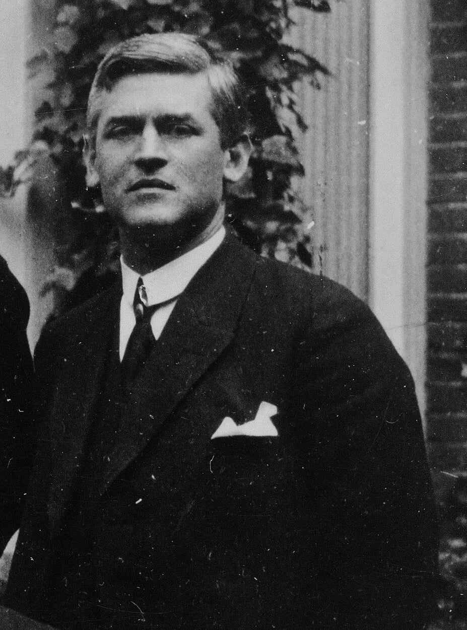 Portrait of Johan H. W. van Ophuijsen (1882–1950) – memorial page
