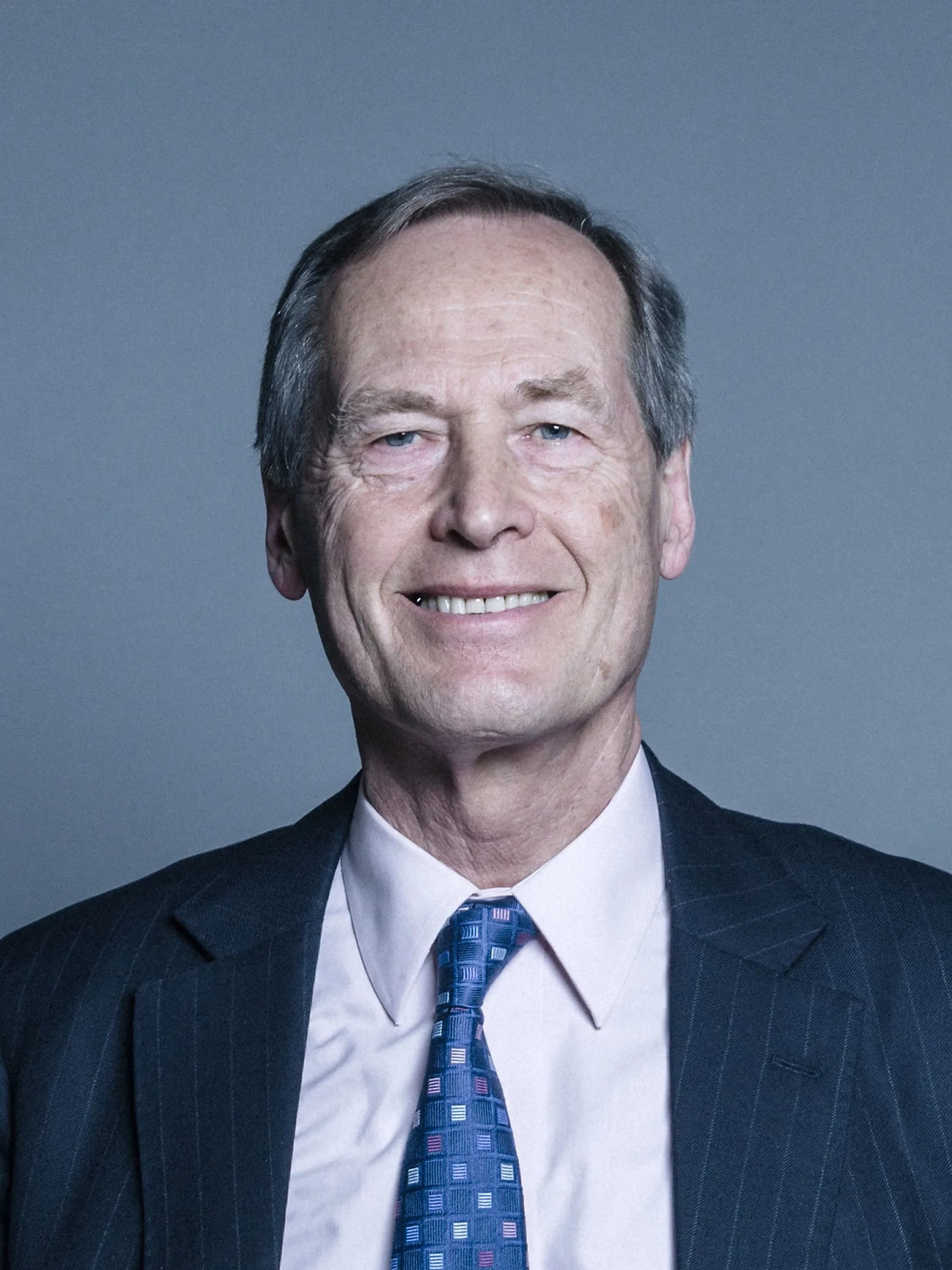 Porträt von Alan Howarth, Baron Howarth of Newport (1944–2025) – Gedenkseite