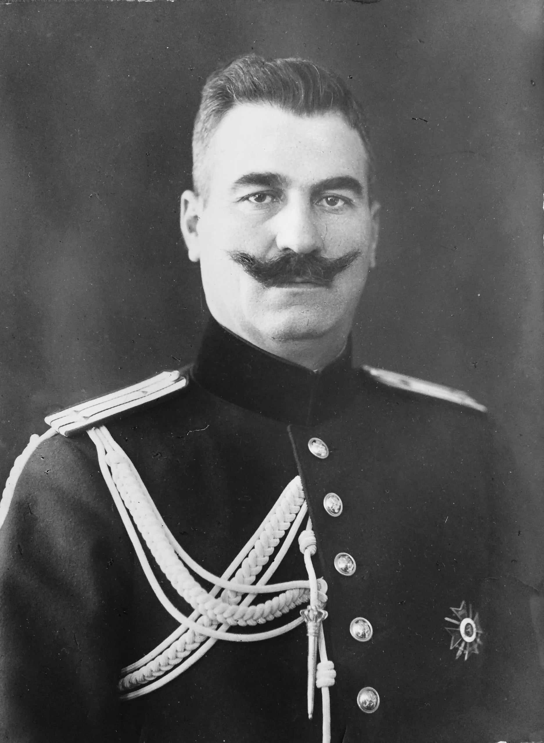 Porträt von Nikola Nedew (1886–1970) – Gedenkseite