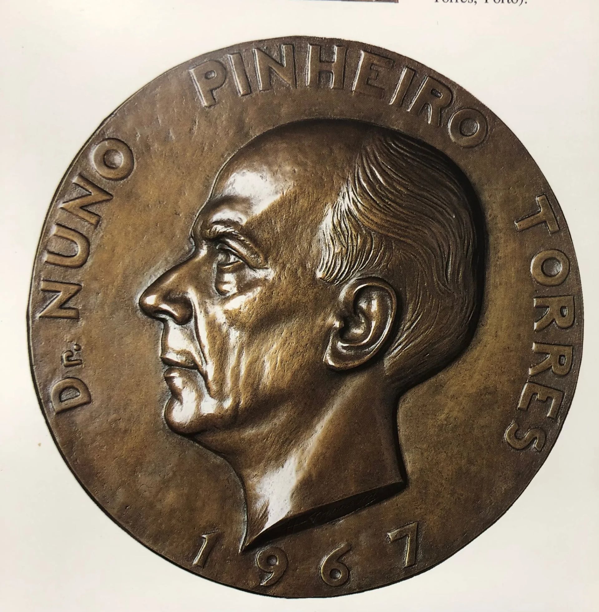 Porträt von Nuno Maria de Figueiredo Cabral Pinheiro Torres (1915–1969) – Gedenkseite
