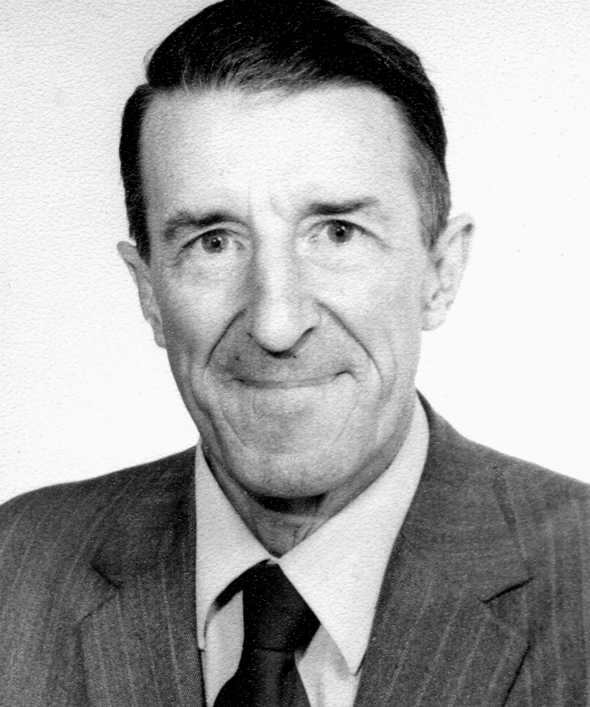 Portrait of Evan Graham Turbott (1914–2014) – memorial page