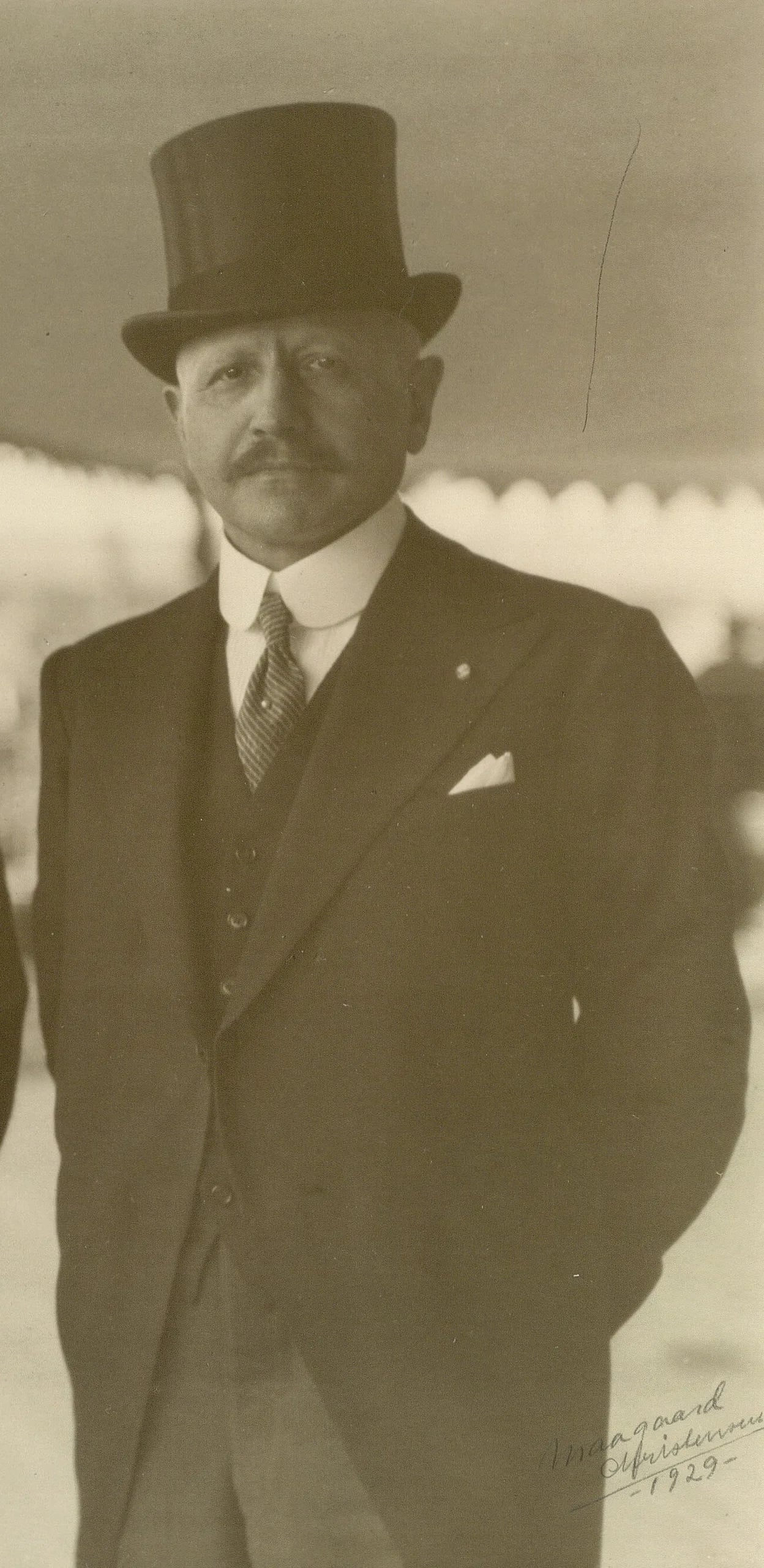 Portrait of Benny Dessau (1868–1937) – memorial page
