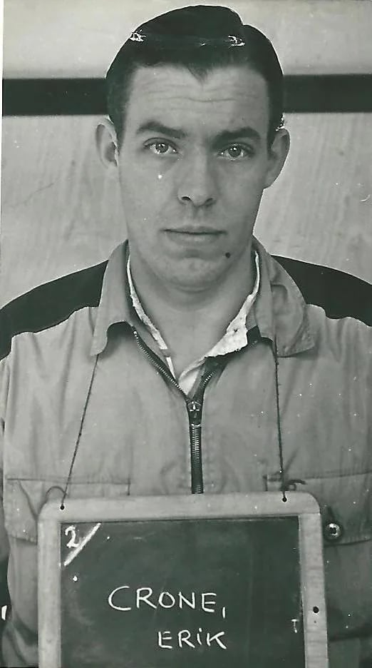 Portrait of Erik Crone (1919–1945) – memorial page