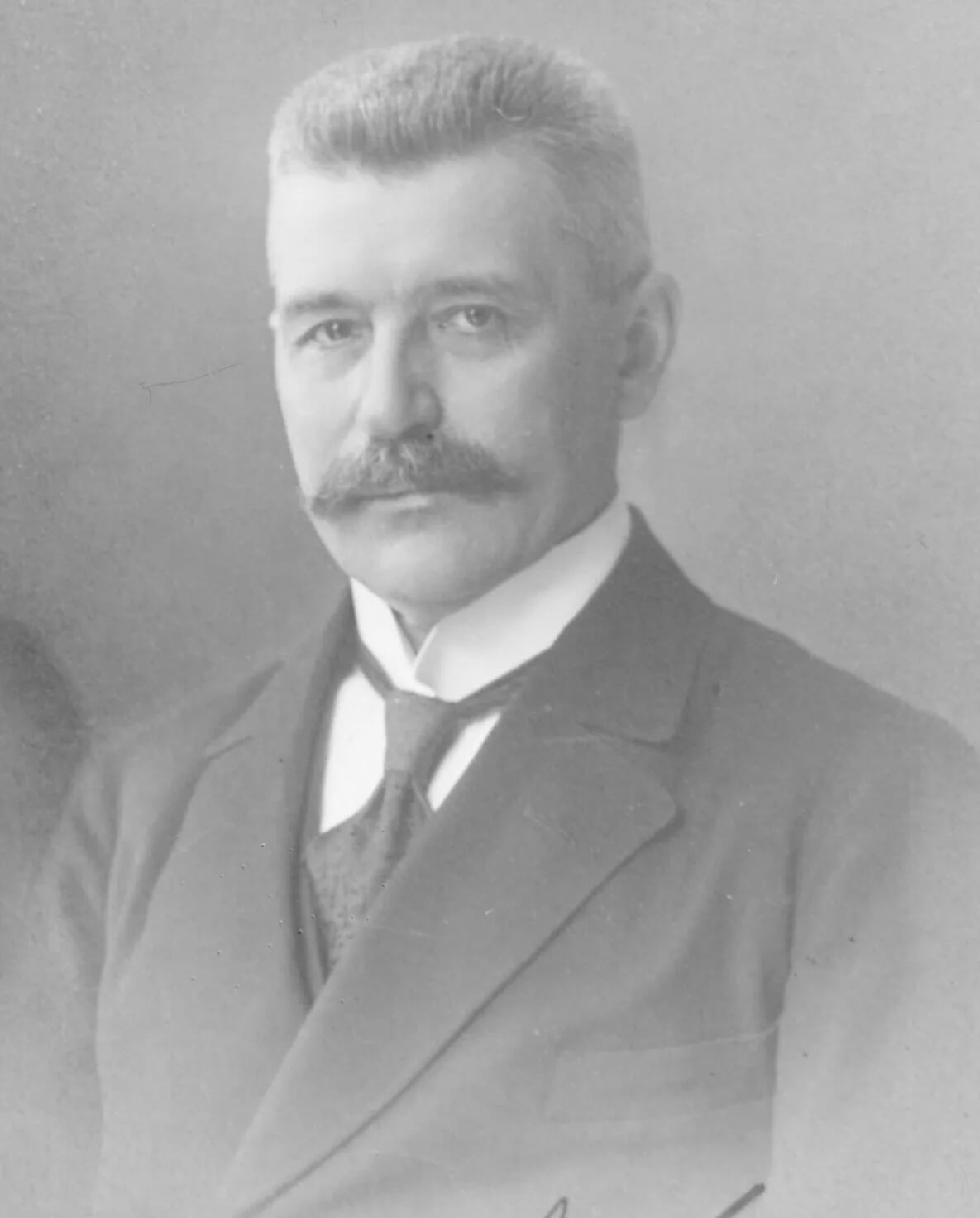 Porträt von H.P. Hjerl Hansen (1870–1946) – Gedenkseite