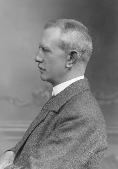 Porträt von Hans Kjær (1873–1932) – Gedenkseite