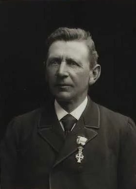Portrait of Jens Sørensen-Saksager (1849–1934) – memorial page