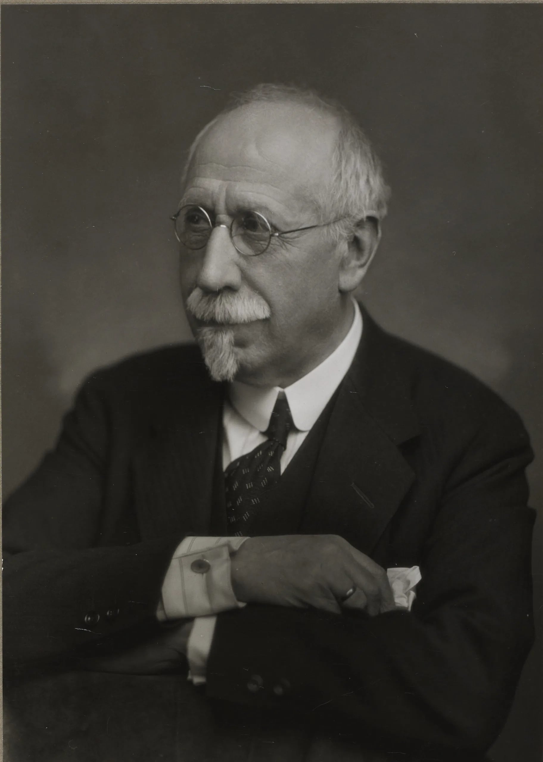 Portrait of Johannes Magdahl-Nielsen (1862–1941) – memorial page