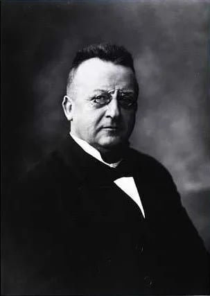 Portrait of Johannes Pitzner (1865–1933) – memorial page