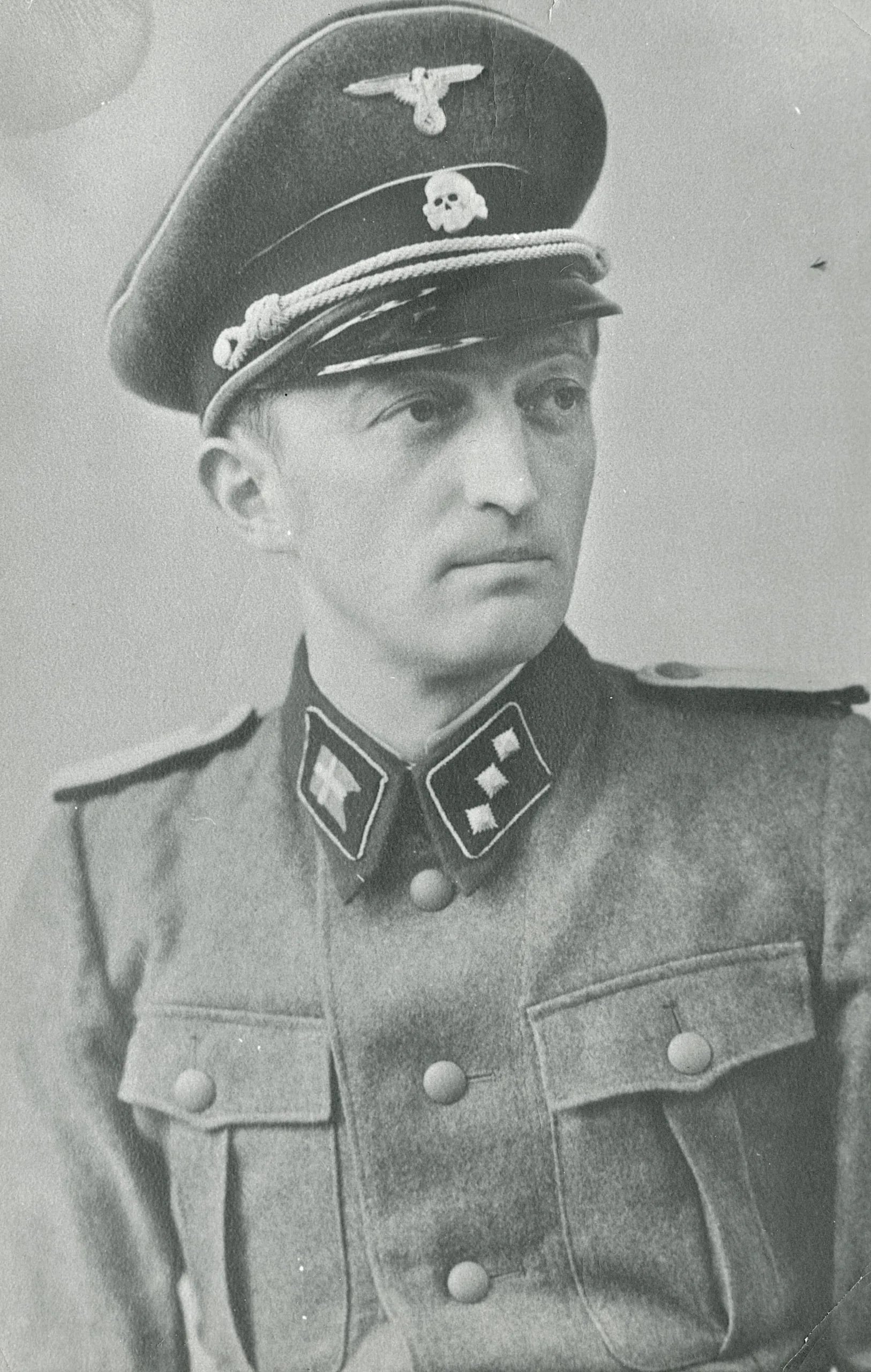 Portrait of Kaj Bertramsen (1913–1944) – memorial page