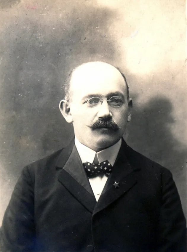 Porträt von Stanislav Schulhof (1864–1919) – Gedenkseite