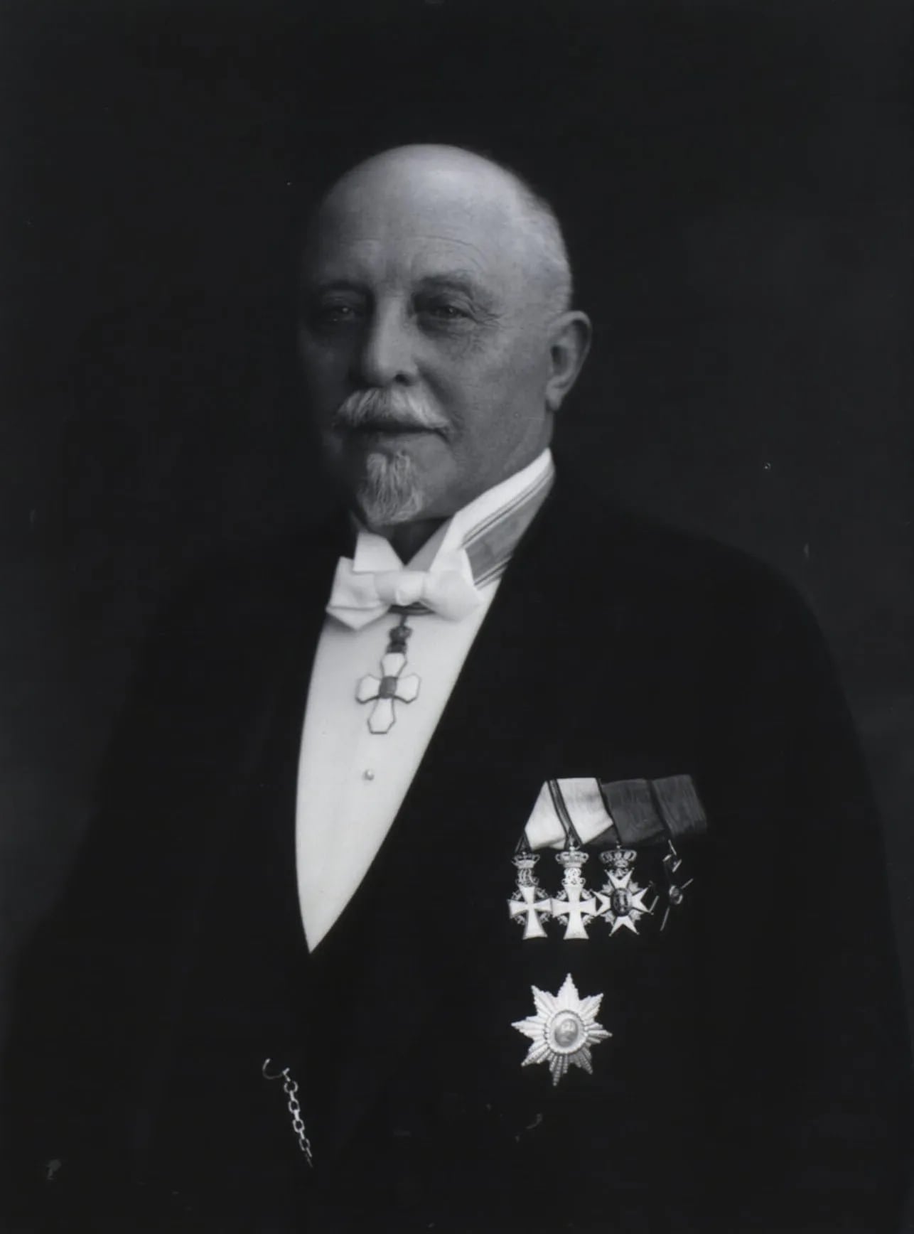 Portrait of N.C. Monberg (1856–1930) – memorial page