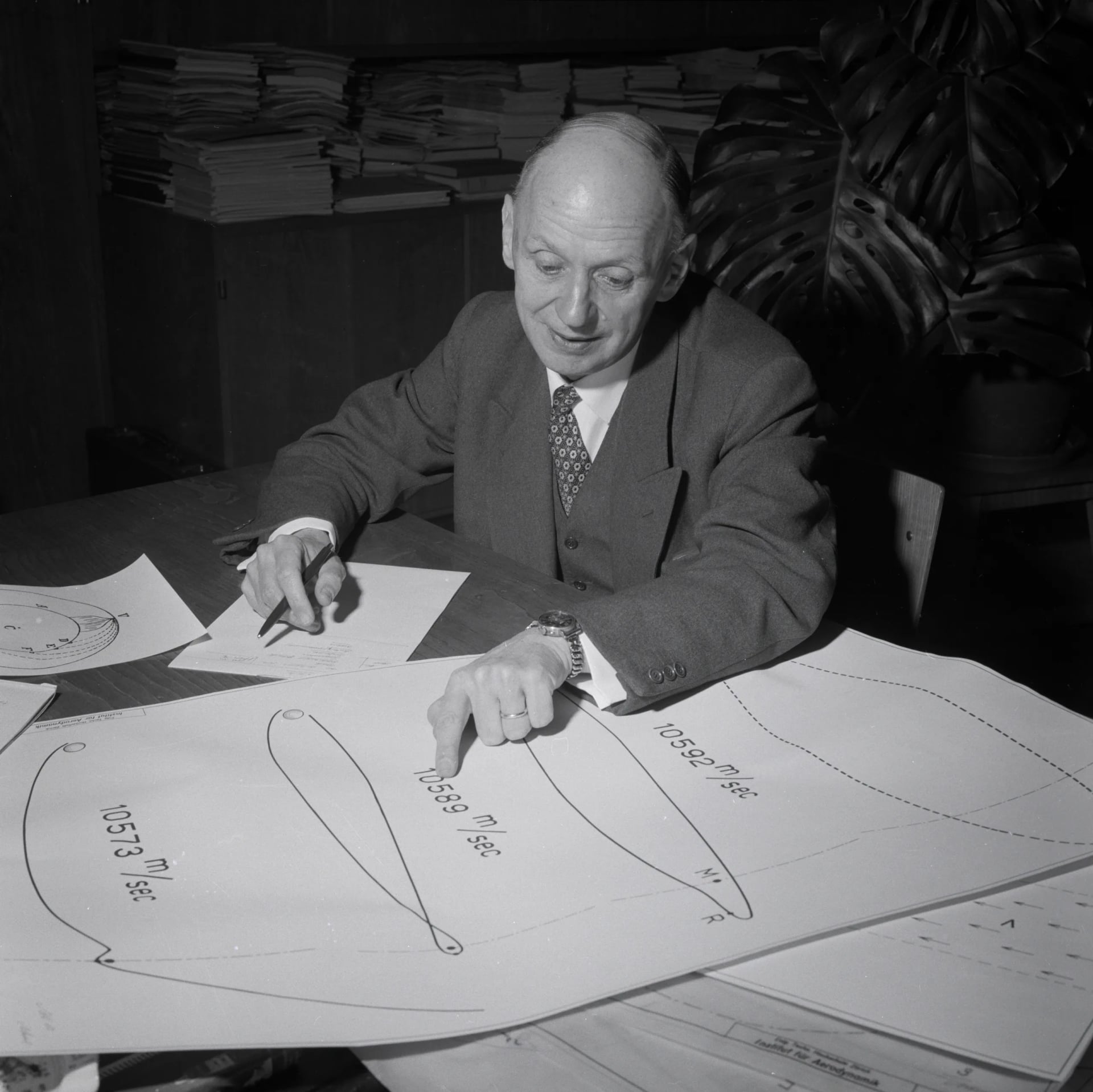 Portrait of Jakob Ackeret (1898–1981) – memorial page