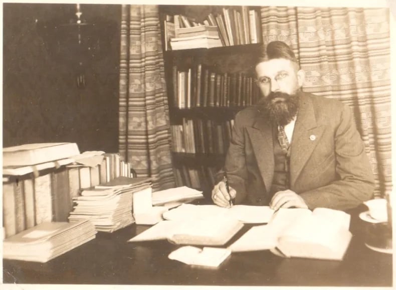 Portrait of Antonius Gerardus Johannis van Straaten (1887–1955) – memorial page