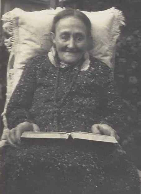 Portrait of Jane Strutt (1855–1940) – memorial page