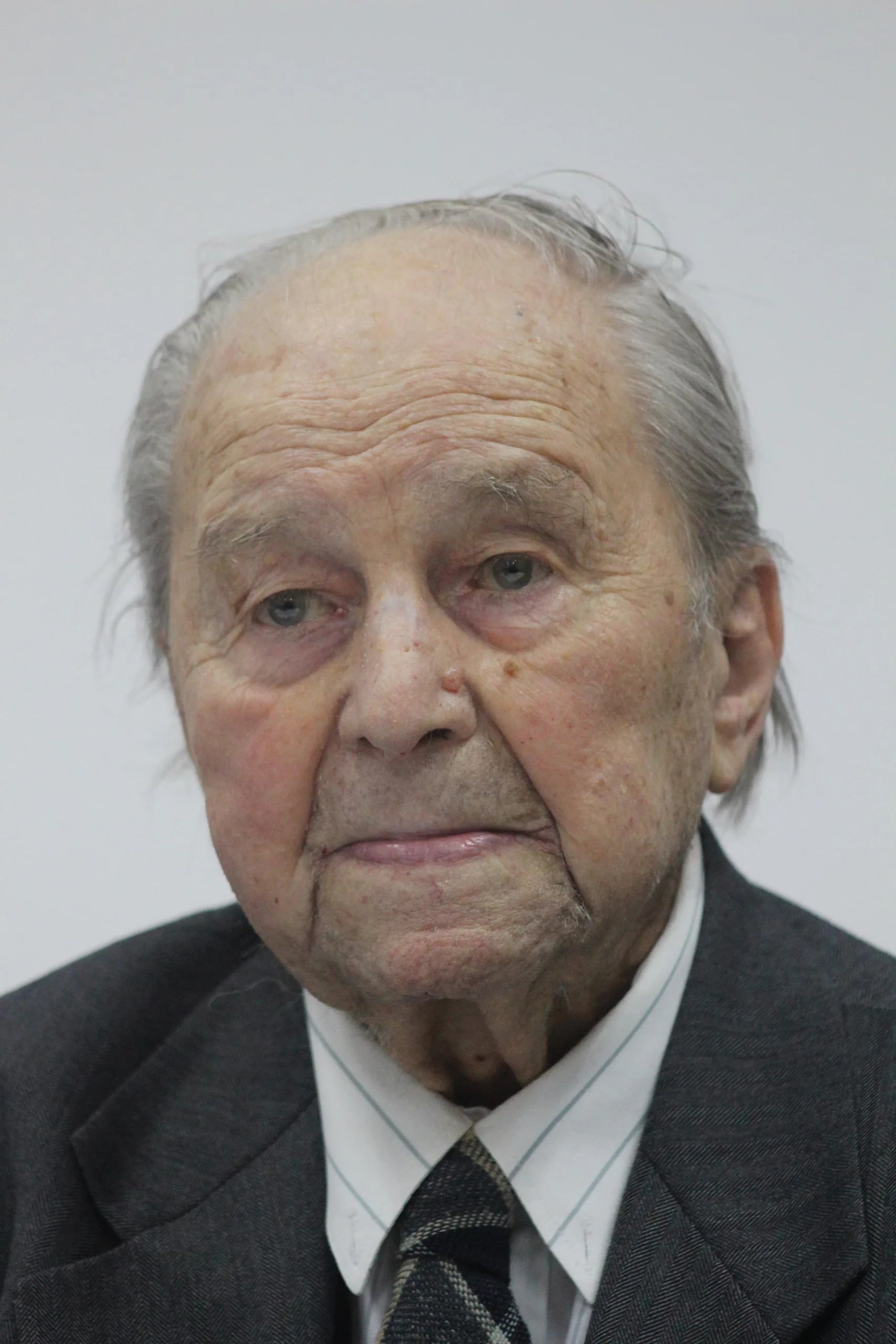 Porträt von Tibor Cs. Erdős (1914–2015) – Gedenkseite