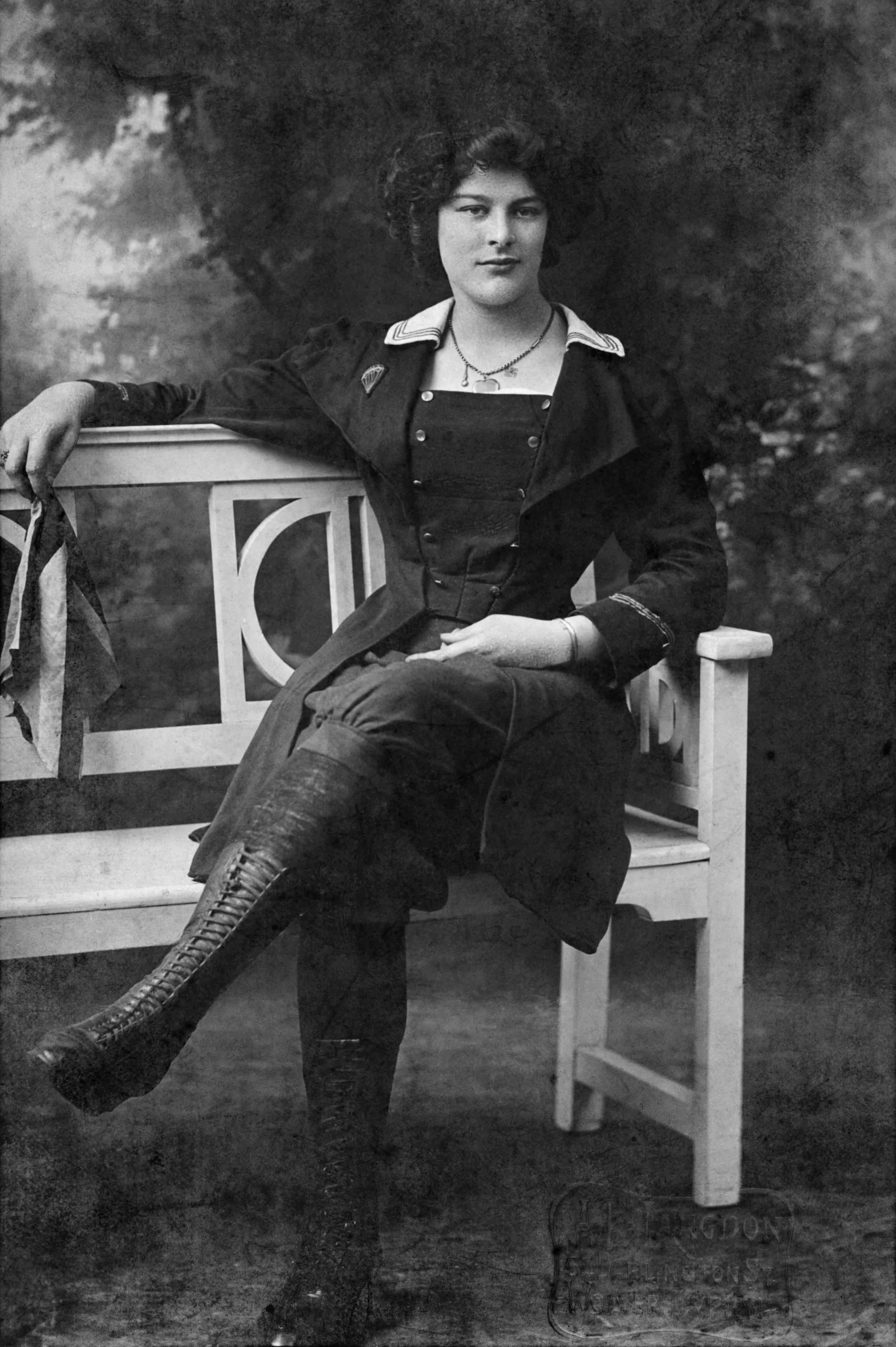 Portrait of Dolly Shepherd (1886–1983) – memorial page