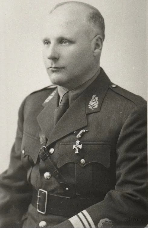 Porträt von Artur Tenno (1894–1963) – Gedenkseite