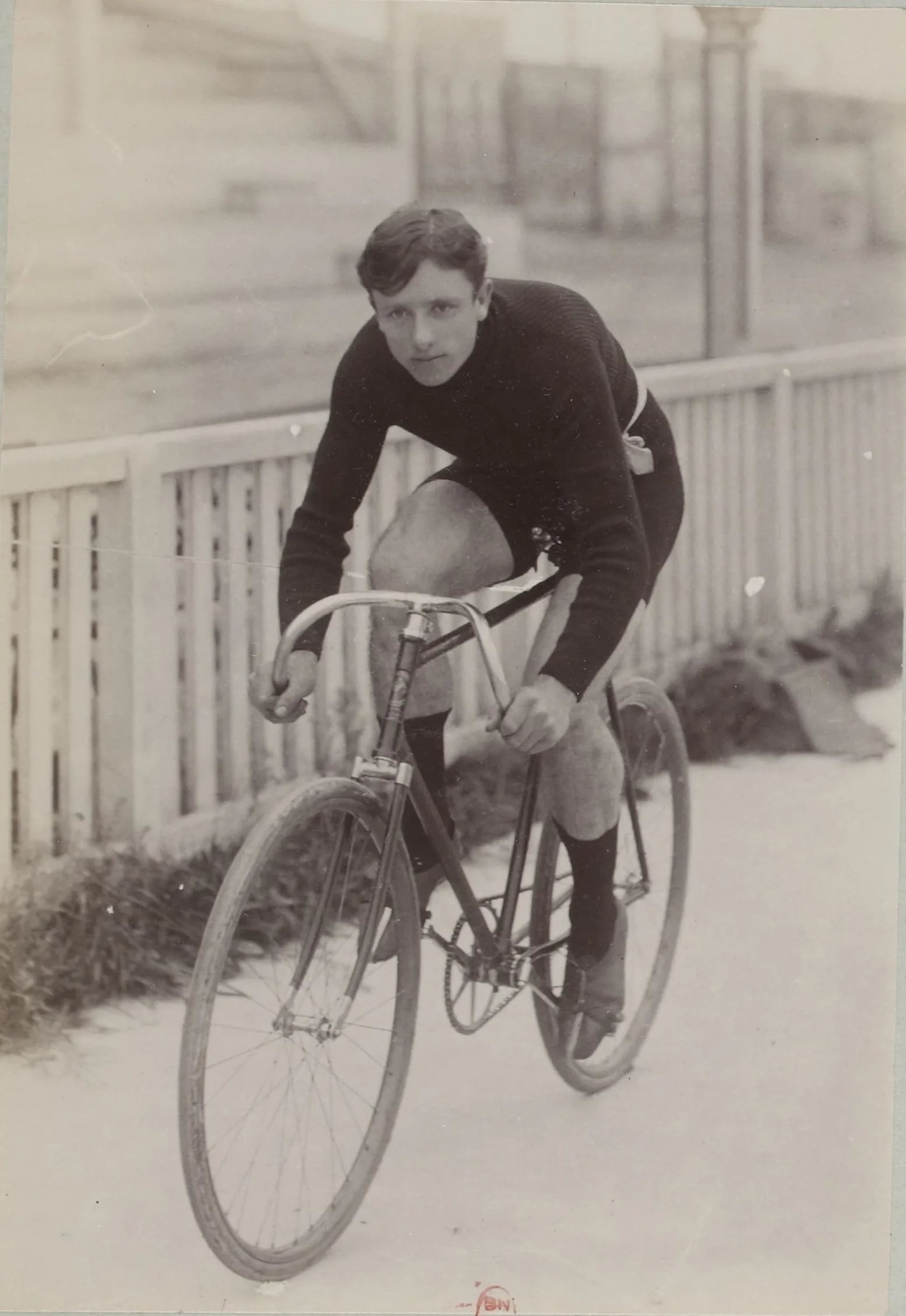 Porträt von Léon Domain (1876–1908) – Gedenkseite
