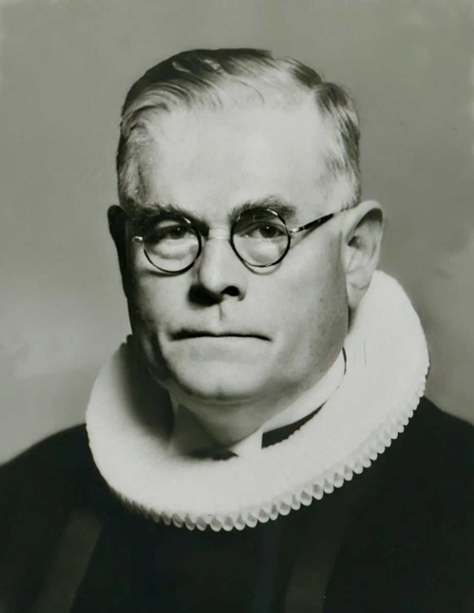 Portrait of Johan Johansen Ofstad (1879–1963) – memorial page