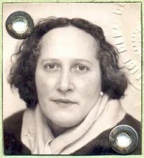 Portrait of Mercè Núñez Targa (1911–1986) – memorial page