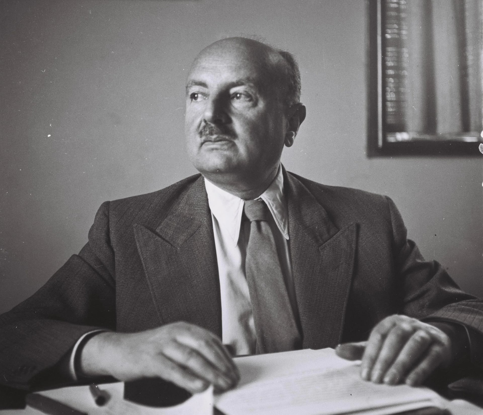 Portrait of Aharon Barth (1890–1957) – memorial page