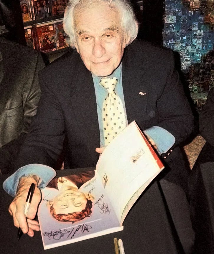 Portrait of Mort Drucker (1929–2020) – memorial page