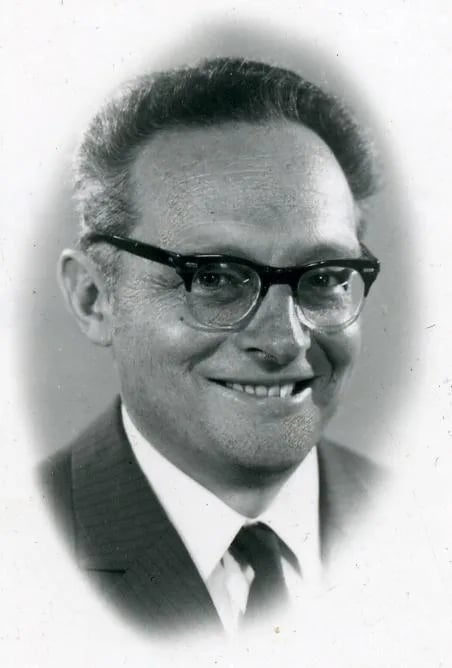 Porträt von Yisrael Peled (1921–2016) – Gedenkseite