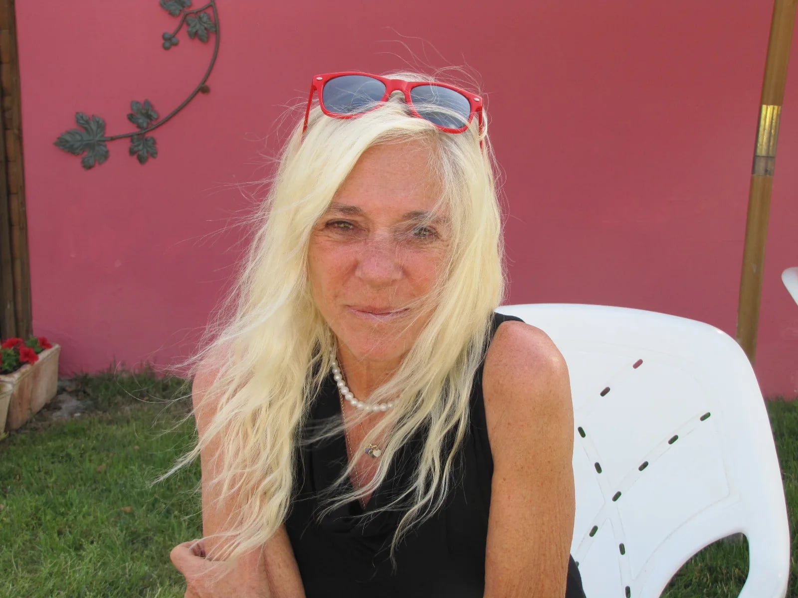 Porträt von Nili Tal (1944–2024) – Gedenkseite