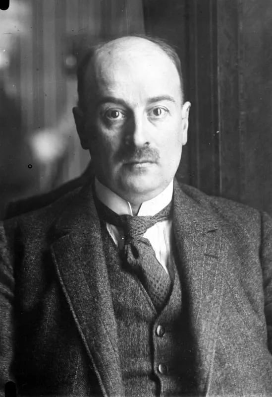Portrait of Ernst Trendelenburg (1882–1945) – memorial page