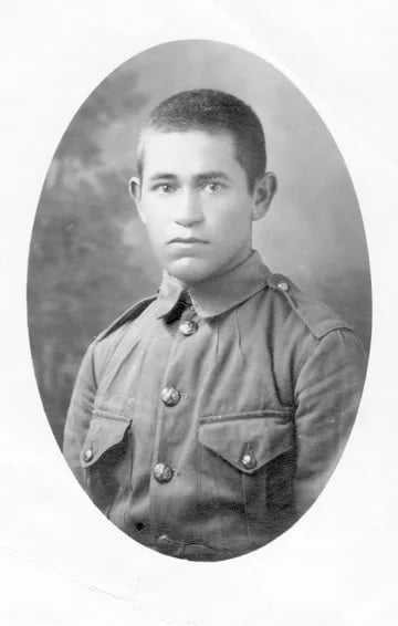 Portrait of Shimon Kushnir (1895–1986) – memorial page