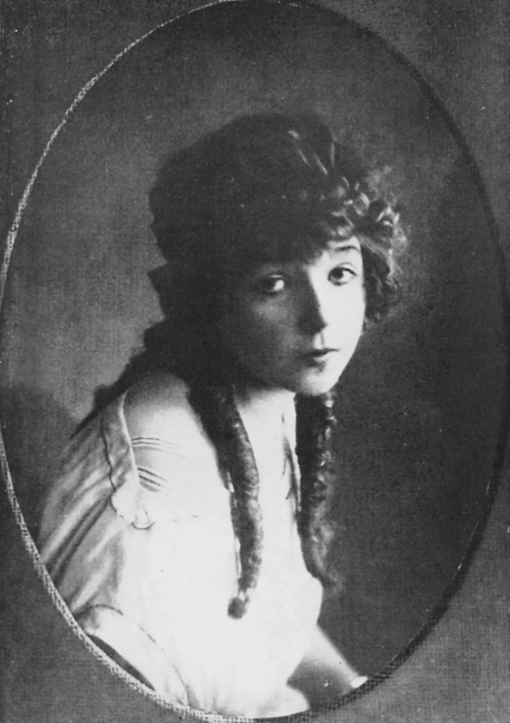 Portrait of Ditta Pásztory (1903–1982) – memorial page