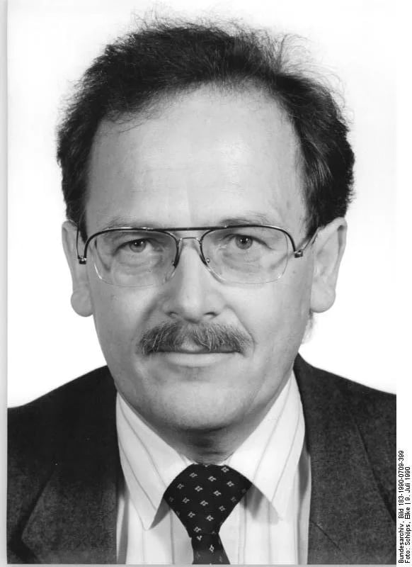 Porträt von Volker Manhenke (1939–2019) – Gedenkseite