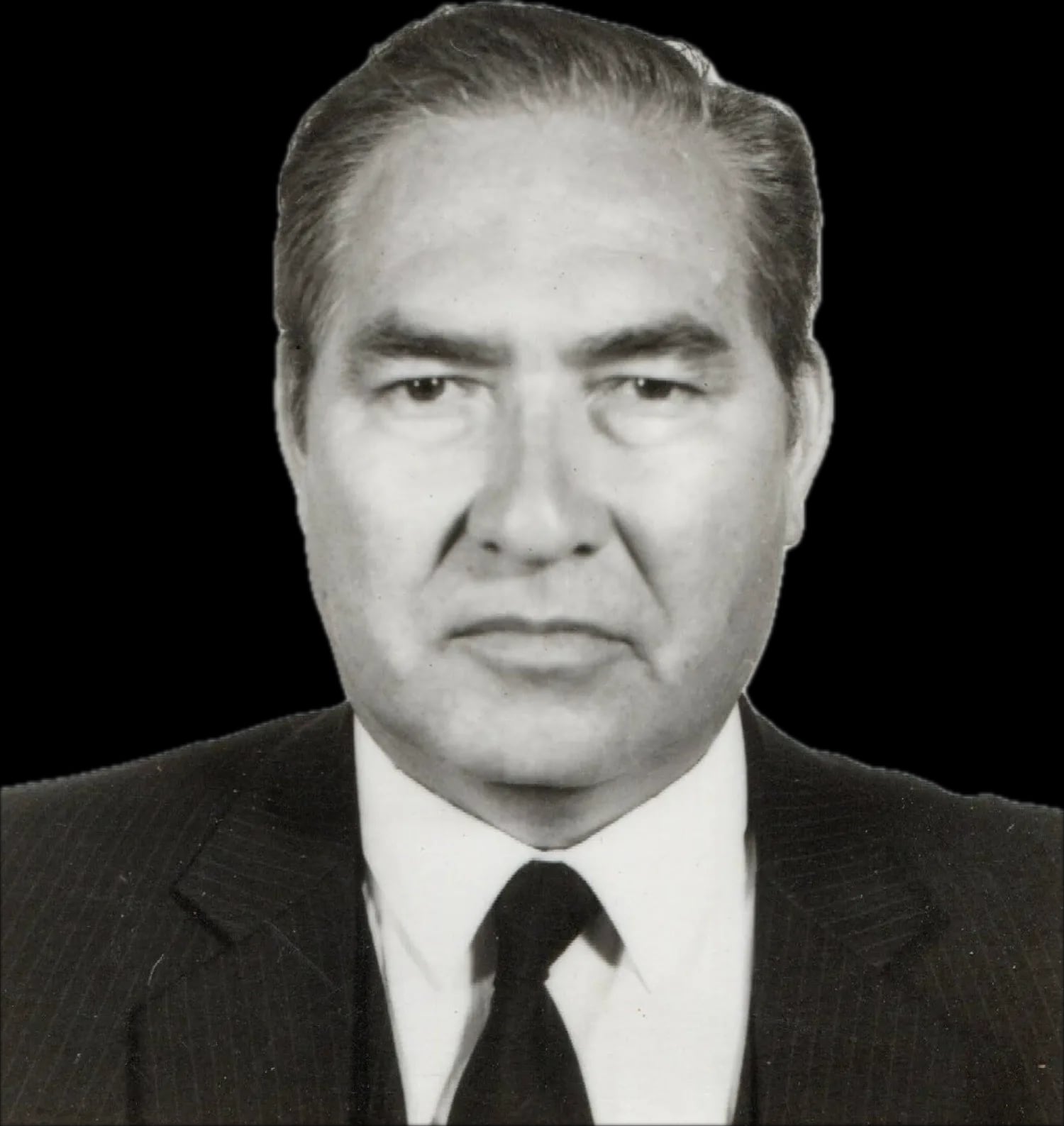 Portrait of Douglas Castillo Alfaro (1931–2024) – memorial page