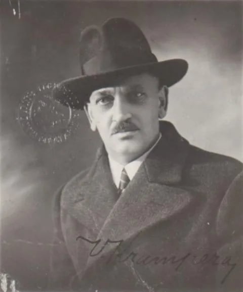 Portrait of Václav Krampera (1878–1936) – memorial page