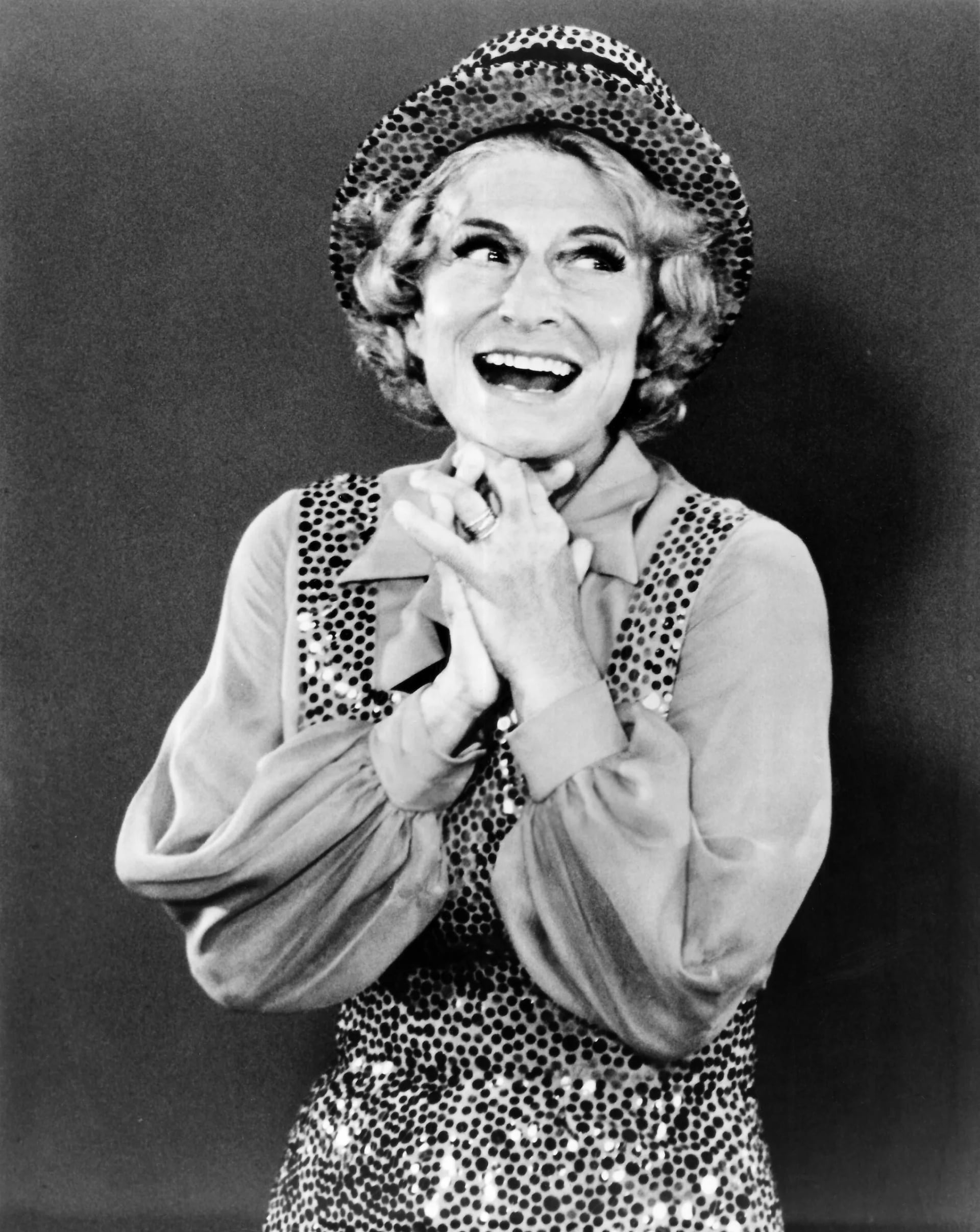 Portrait of Dora Hall (1899–1988) – memorial page