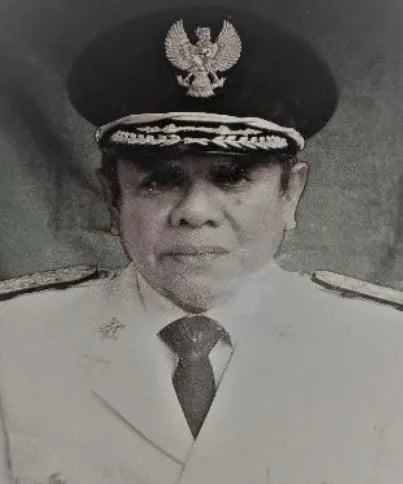 Portrait of Abdul Aziz Lamadjido (1932–2011) – memorial page