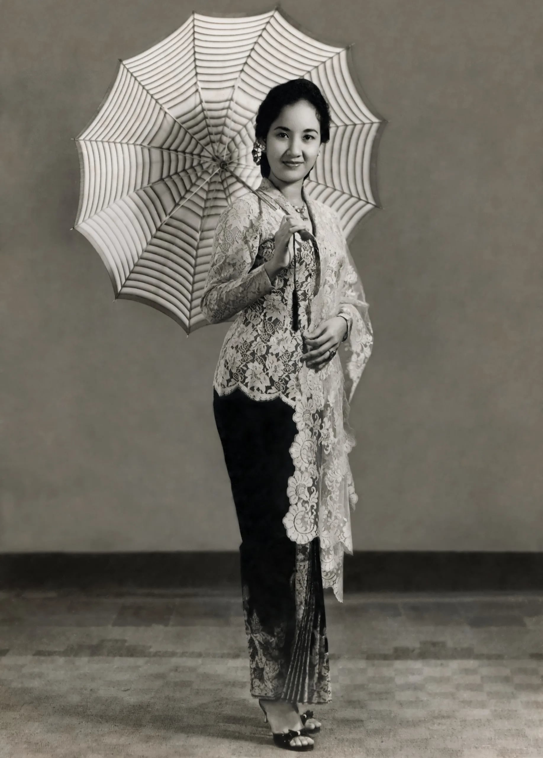 Porträt von Chitra Dewi (1934–2008) – Gedenkseite