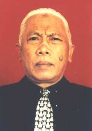 Portrait of Cholil Bisri (1942–2004) – memorial page
