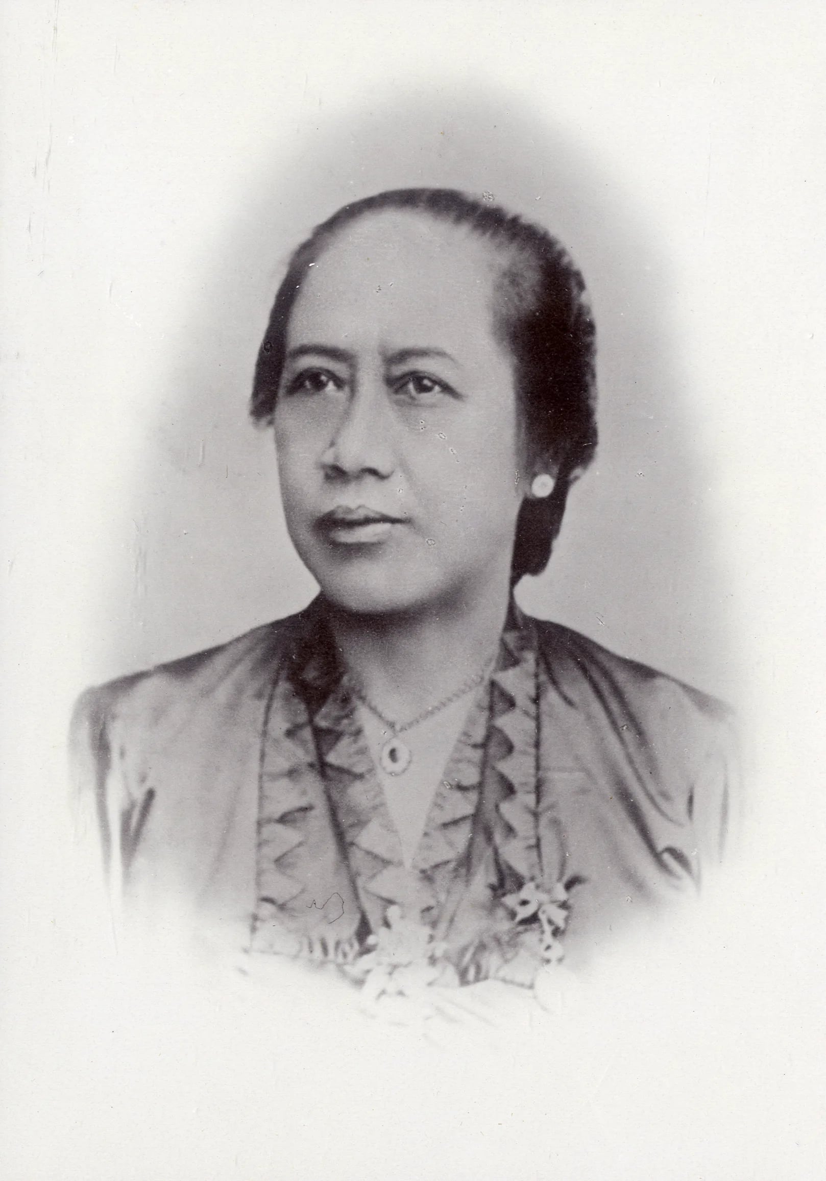Porträt von Lasminingrat (1854–1948) – Gedenkseite