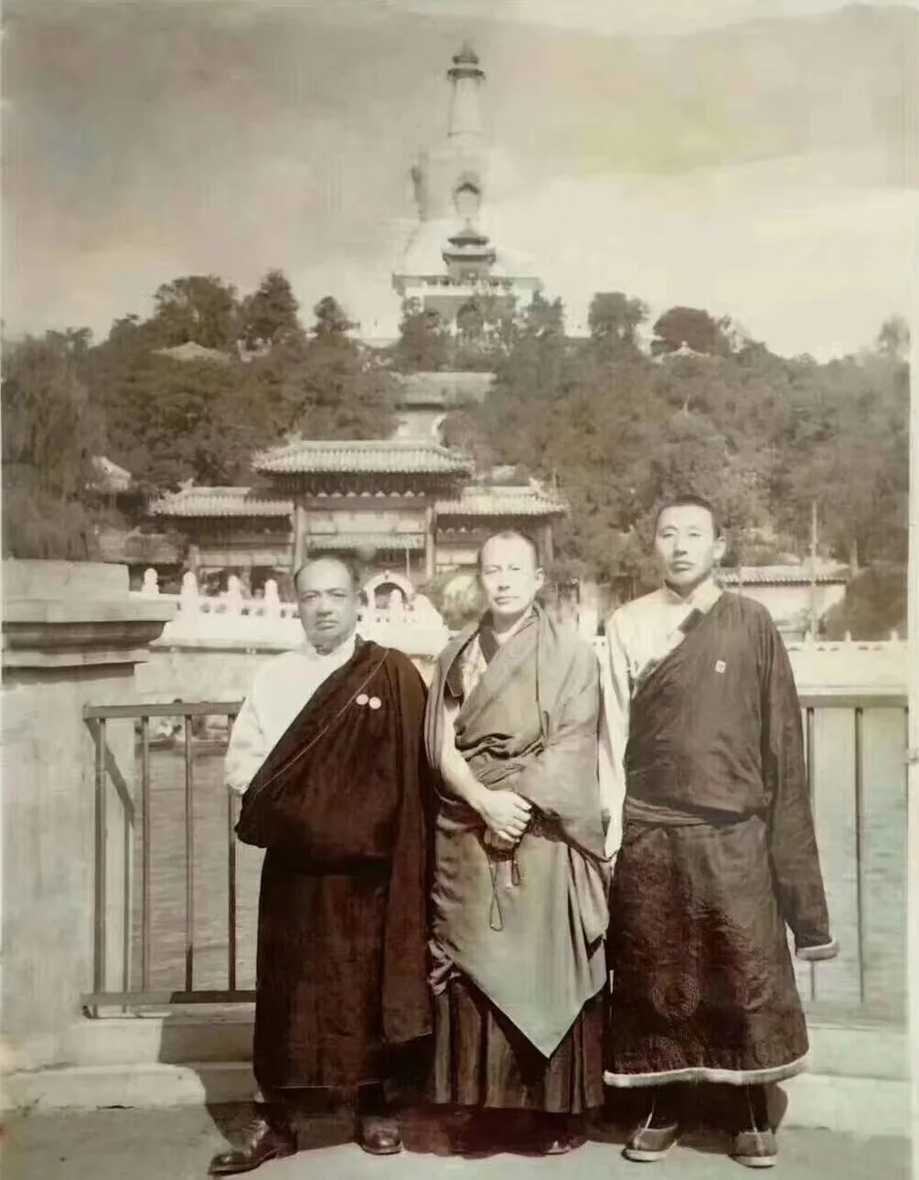 Porträt von Gyalrong Trichu Dorje Pelsang (1909–1981) – Gedenkseite