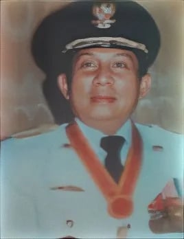 Portrait of Soenandar Prijosoedarmo (1924–1984) – memorial page