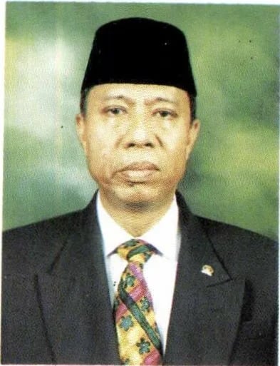 Portrait of Syarwan Hamid (1943–2021) – memorial page