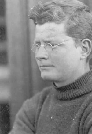 Portrait of Reginald William James (1891–1964) – memorial page