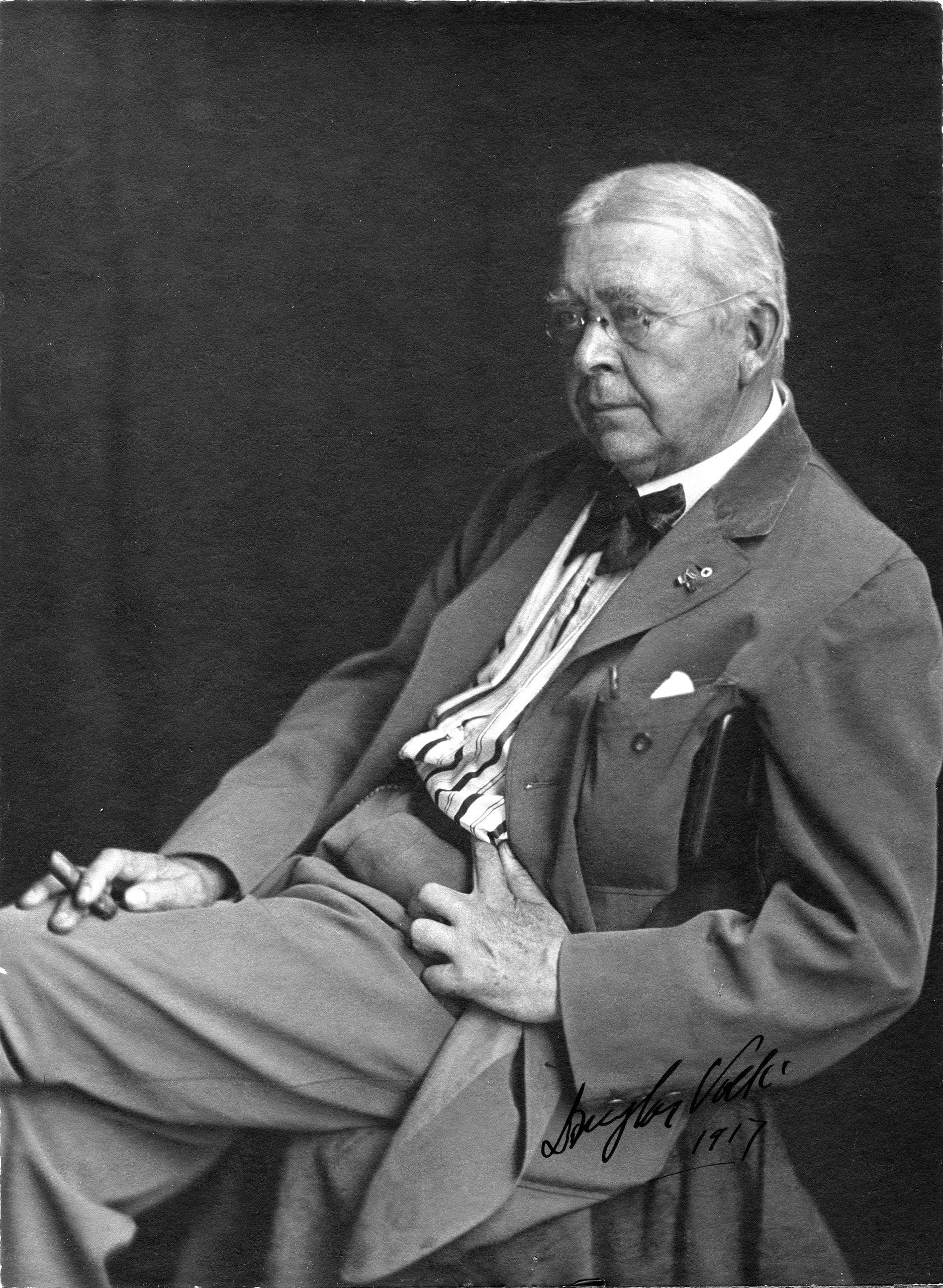 Portrait of Douglas Volk (1856–1935) – memorial page