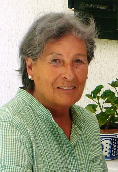Portrait of Paz Díaz de Espada Buesa (1931–2021) – memorial page