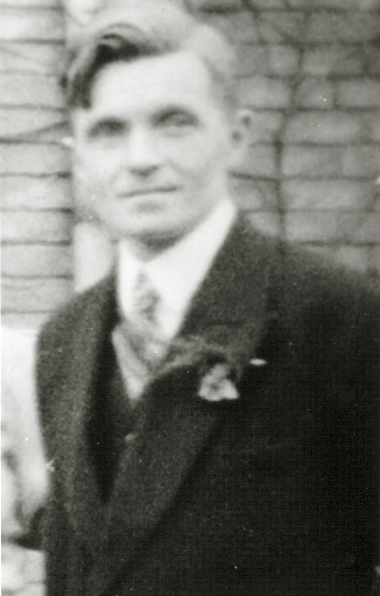 Portrait of Huibert Cornelis Johannes van Ginhoven (1896–1942) – memorial page