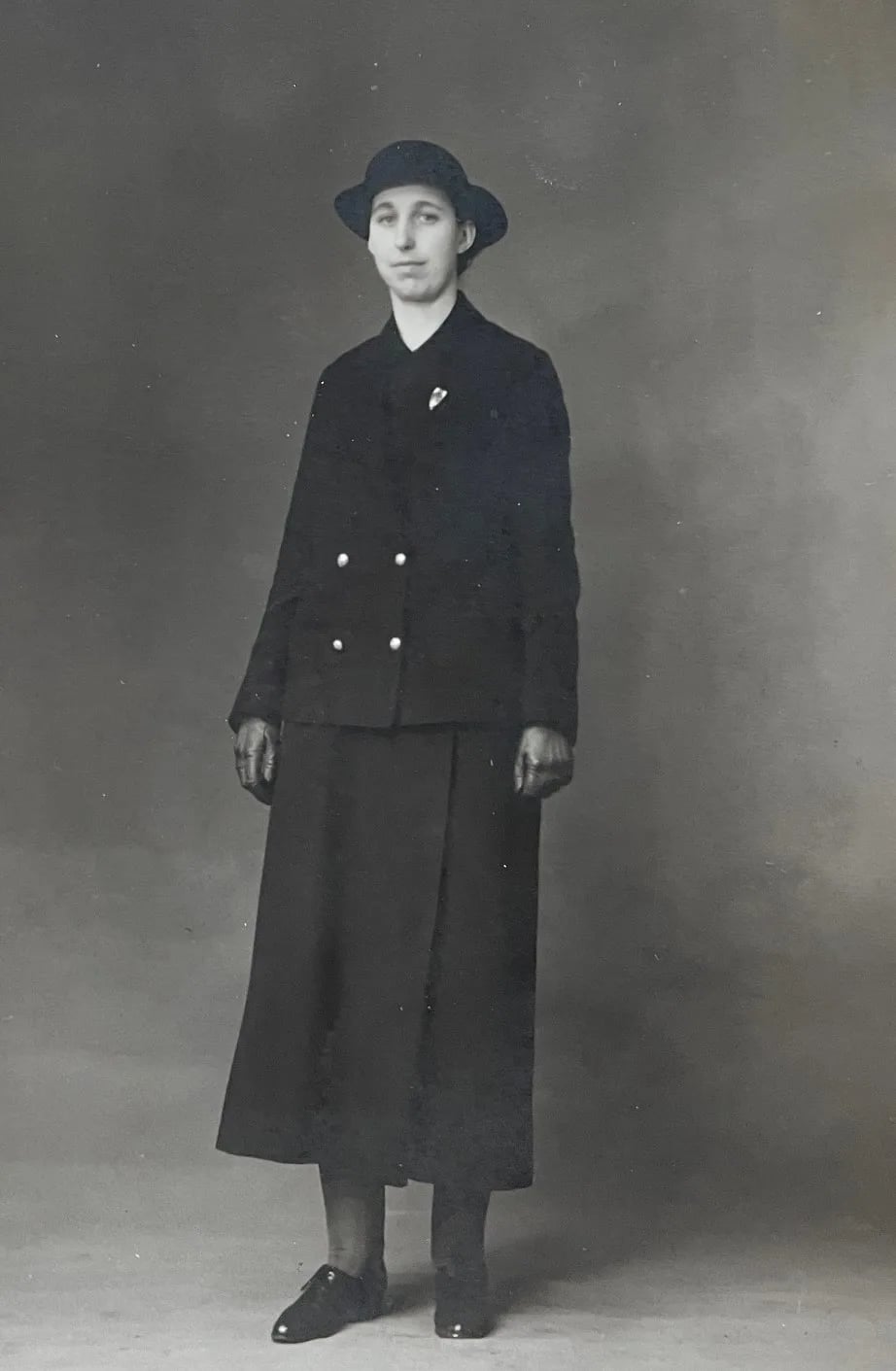 Portrait of Simone Monvert (1904–1944) – memorial page